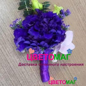 Бутоньерка в синих тонах